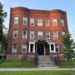 323 Pearl Street