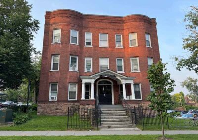 323 Pearl Street