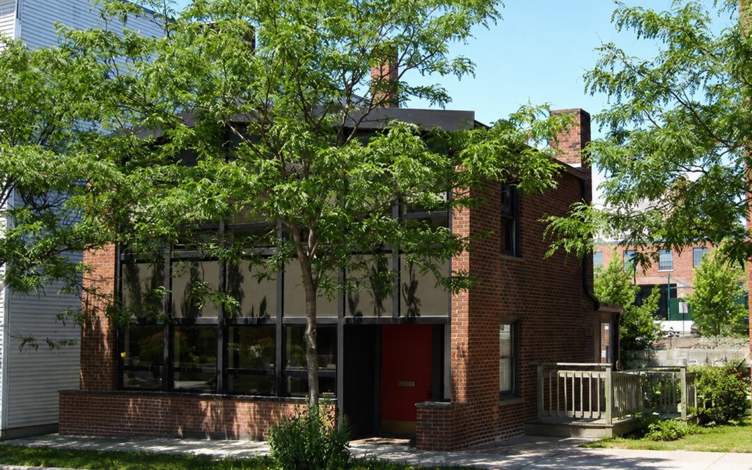 252 College St
