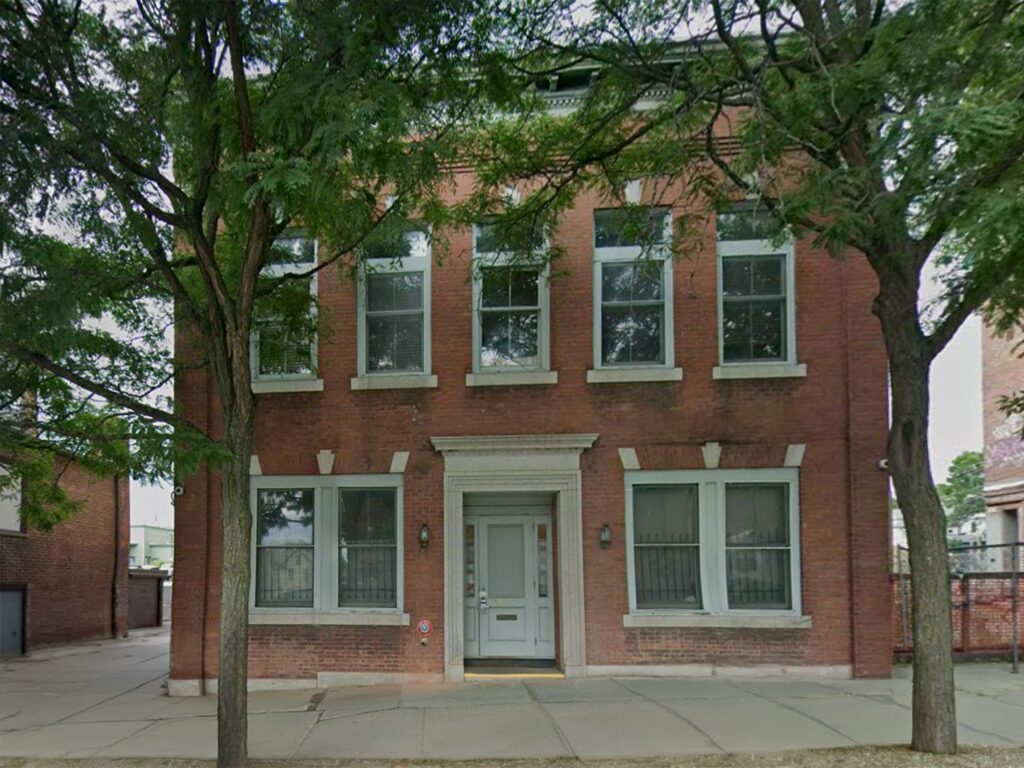 260 College St
